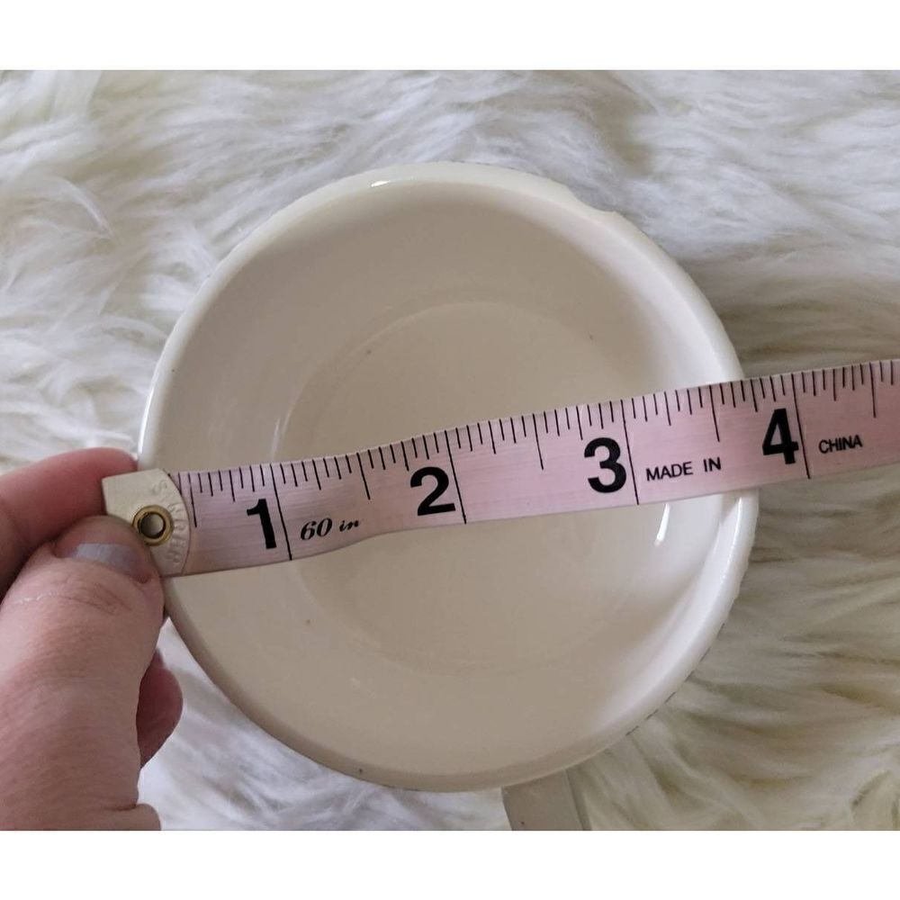 Vintage Currier and Ives Royal China Coffee Or Tea Cup Blue & White Set of 2 - Picture 10 of 11